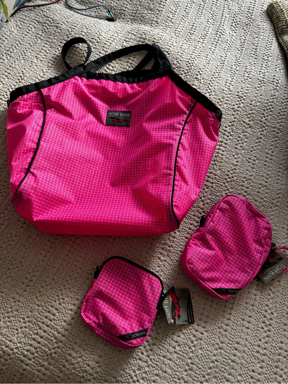 Tom Bihn Large Zip Top Tote, Cubelet & Vertical Cubelet in Cerise Halcyon